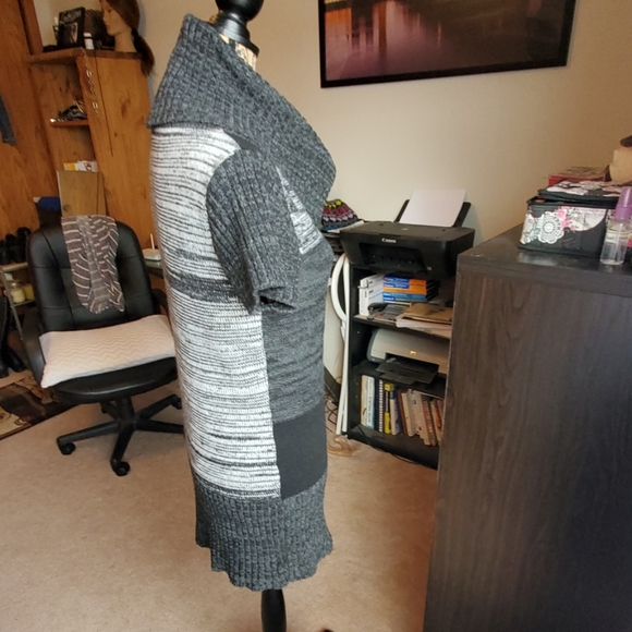 M Street size Medium color block tunic sweater - Picture 3 of 8